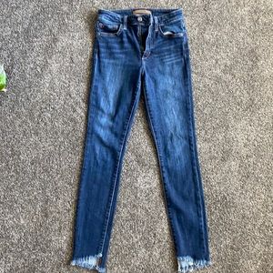 Women’s Joe’s jeans raw hem size 25